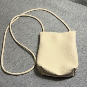 Chic Cream Crossbody Bag